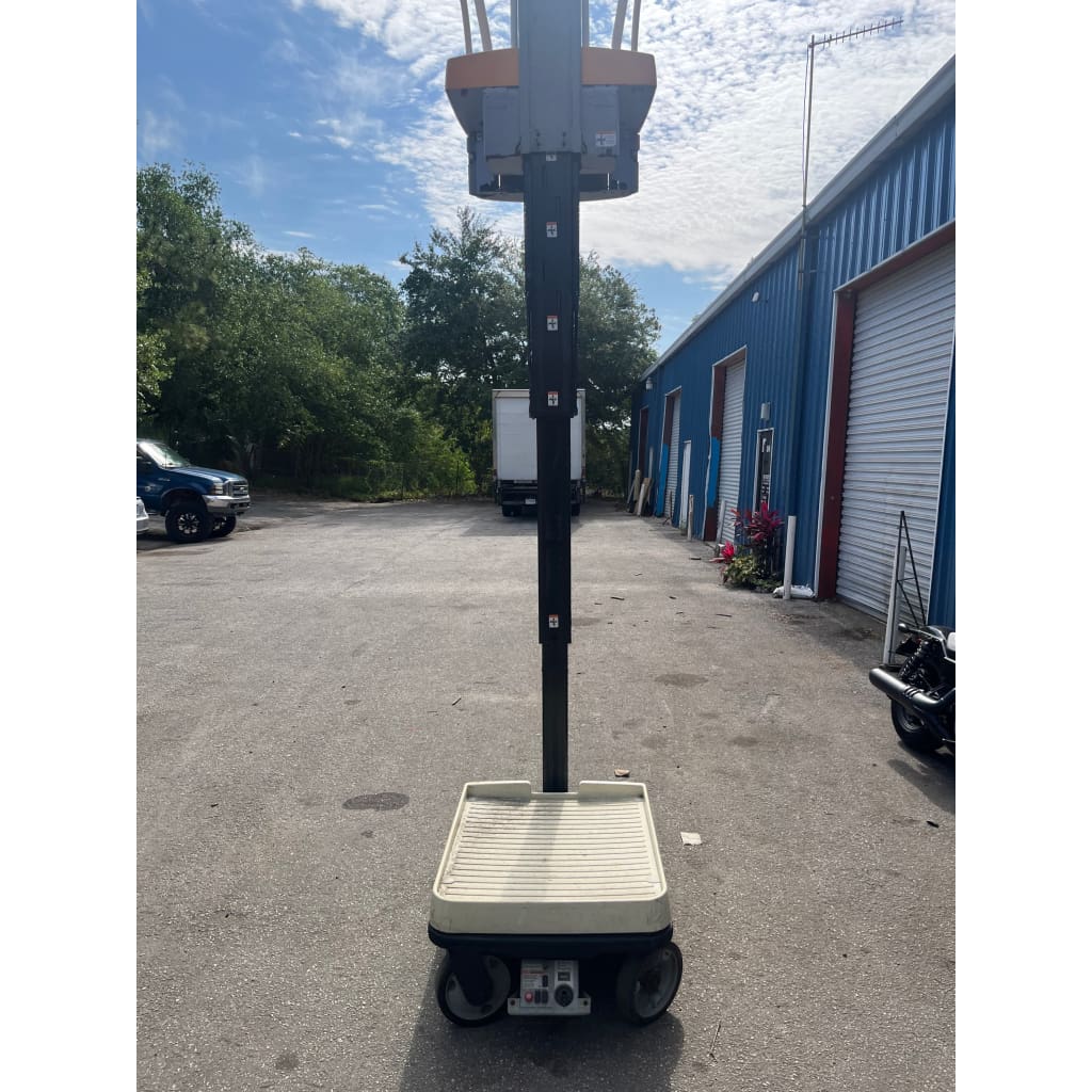 Crown Wave WAV50 Work Assist Vehicle Man Lift Truck Electric Order Picker - Forklifts
