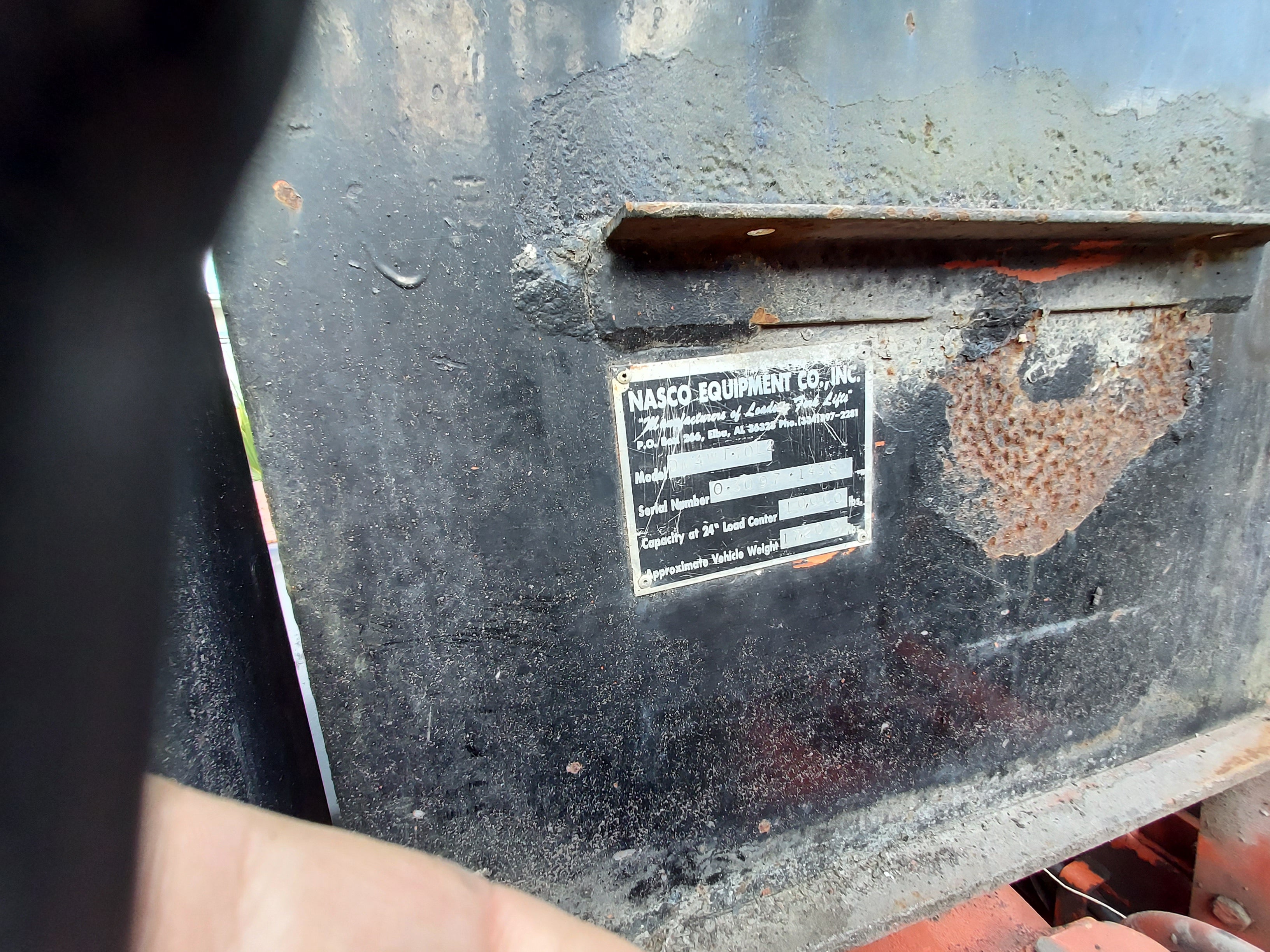 Nasco DM4WT10L2 10,000 lb. Rough-Terrain Forklift w/ Sideshift & Fork Positioner