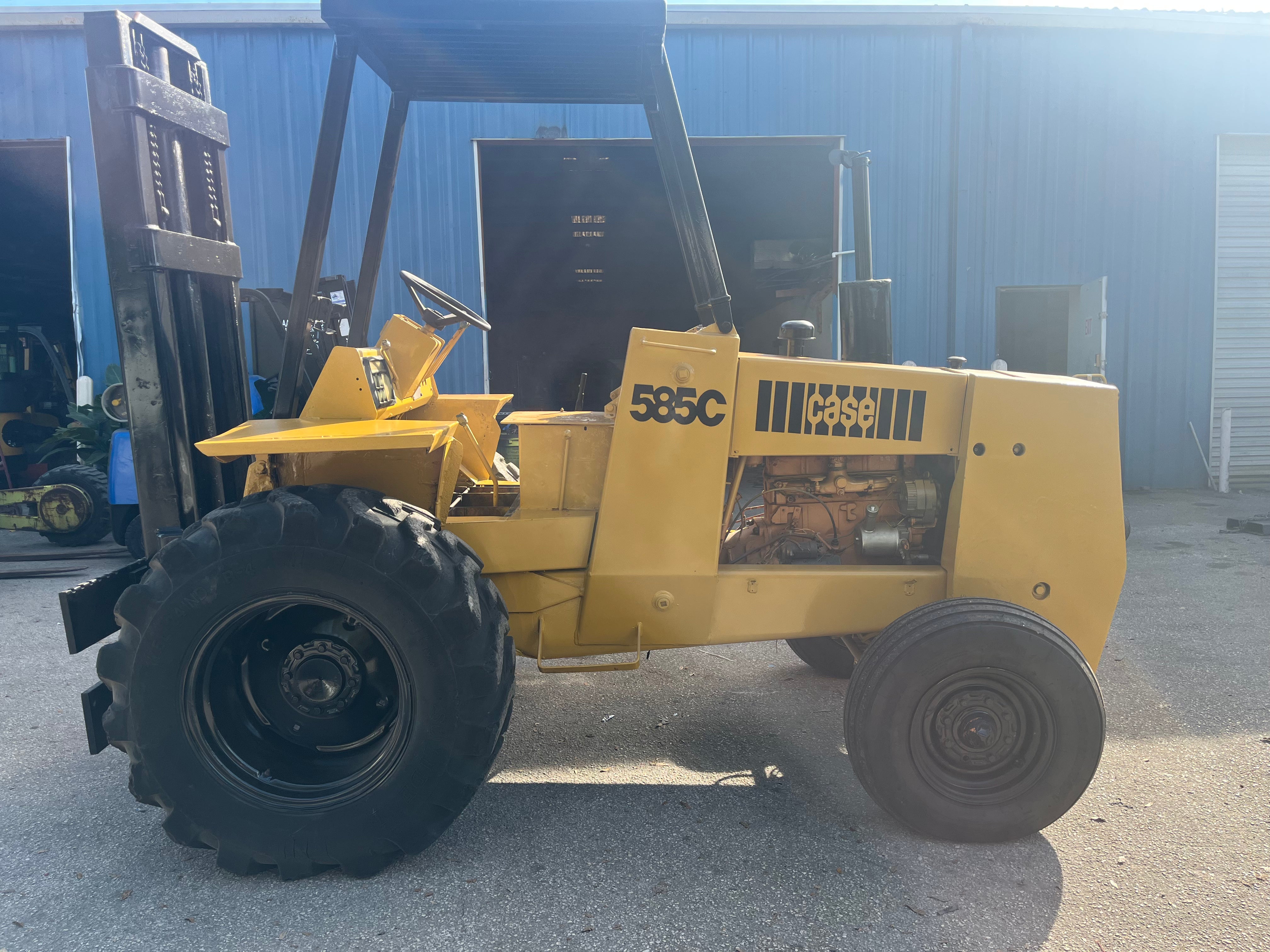 Case 585C 5,000 lb. Diesel Rough-Terrain Forklift w/ Sideshift RENT ME