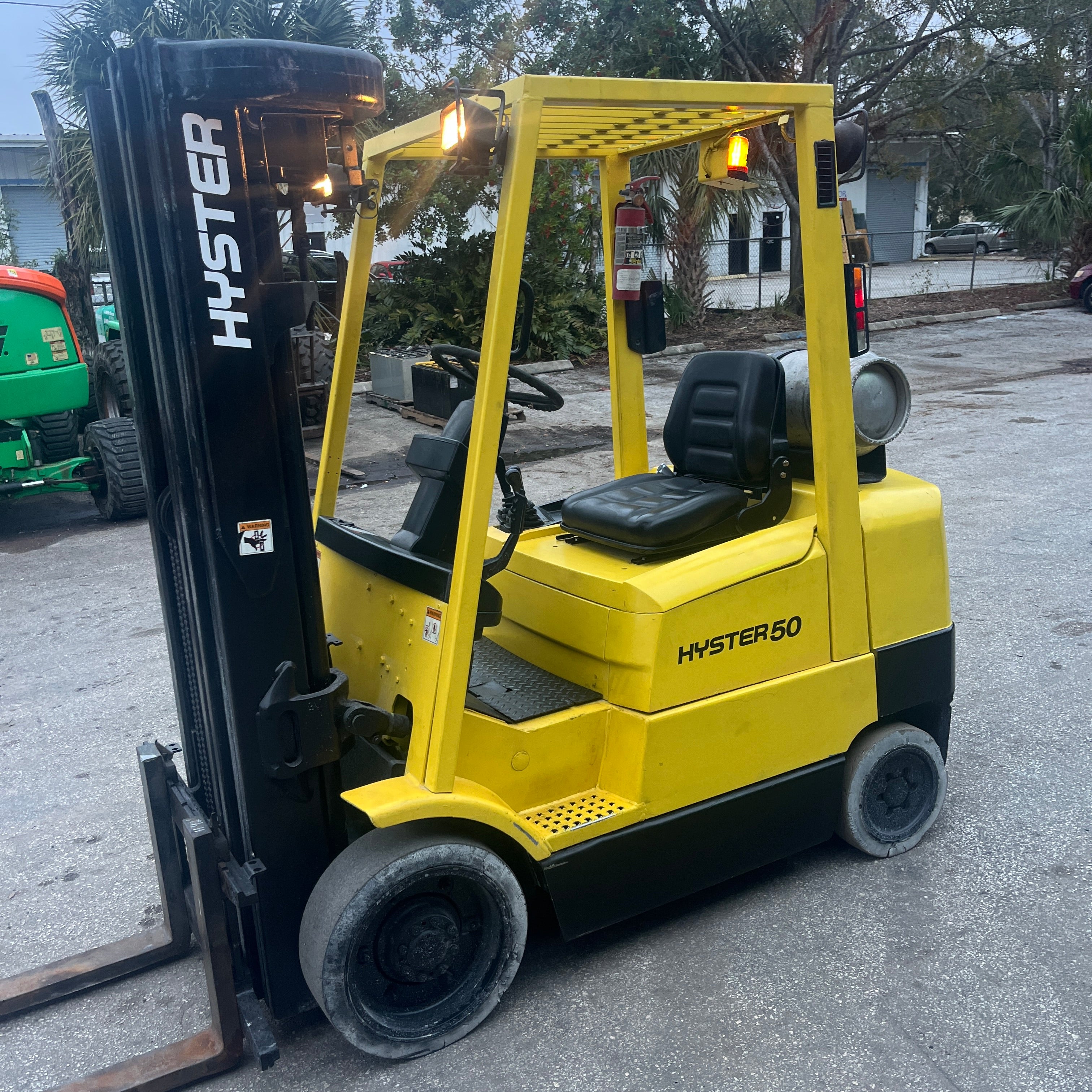 Hyster S50XM 5000 lb. LPG Forklift w/ Sideshift & Quad Mast 240"H