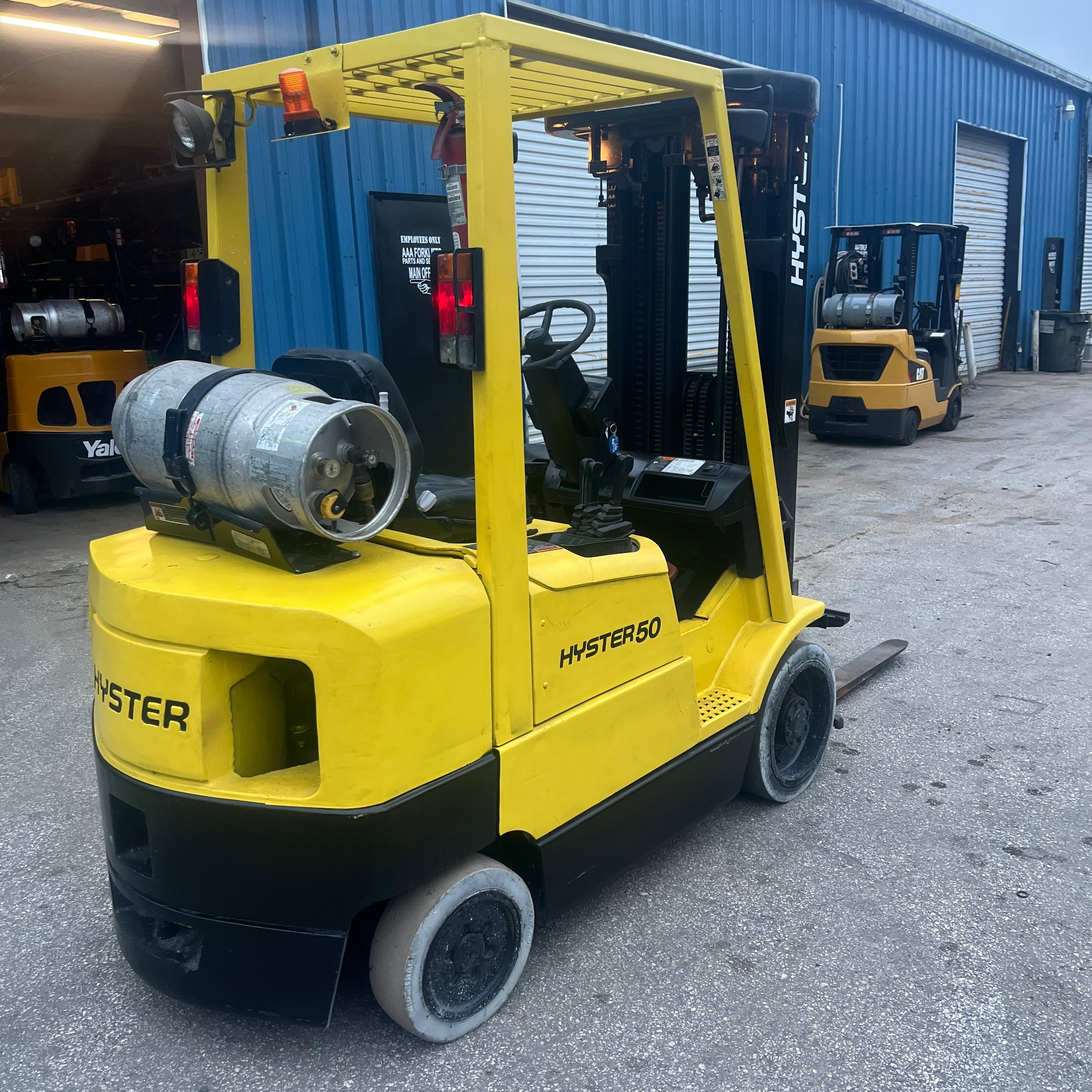 Hyster S50XM 5000 lb. LPG Forklift w/ Sideshift & Quad Mast 240"H