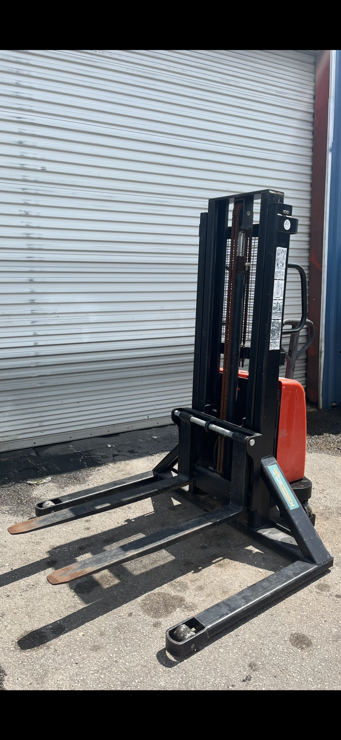 KopaLift 2000 lb. Electric Walkie Stacker Forklift 12v 98" NEW BATTERY