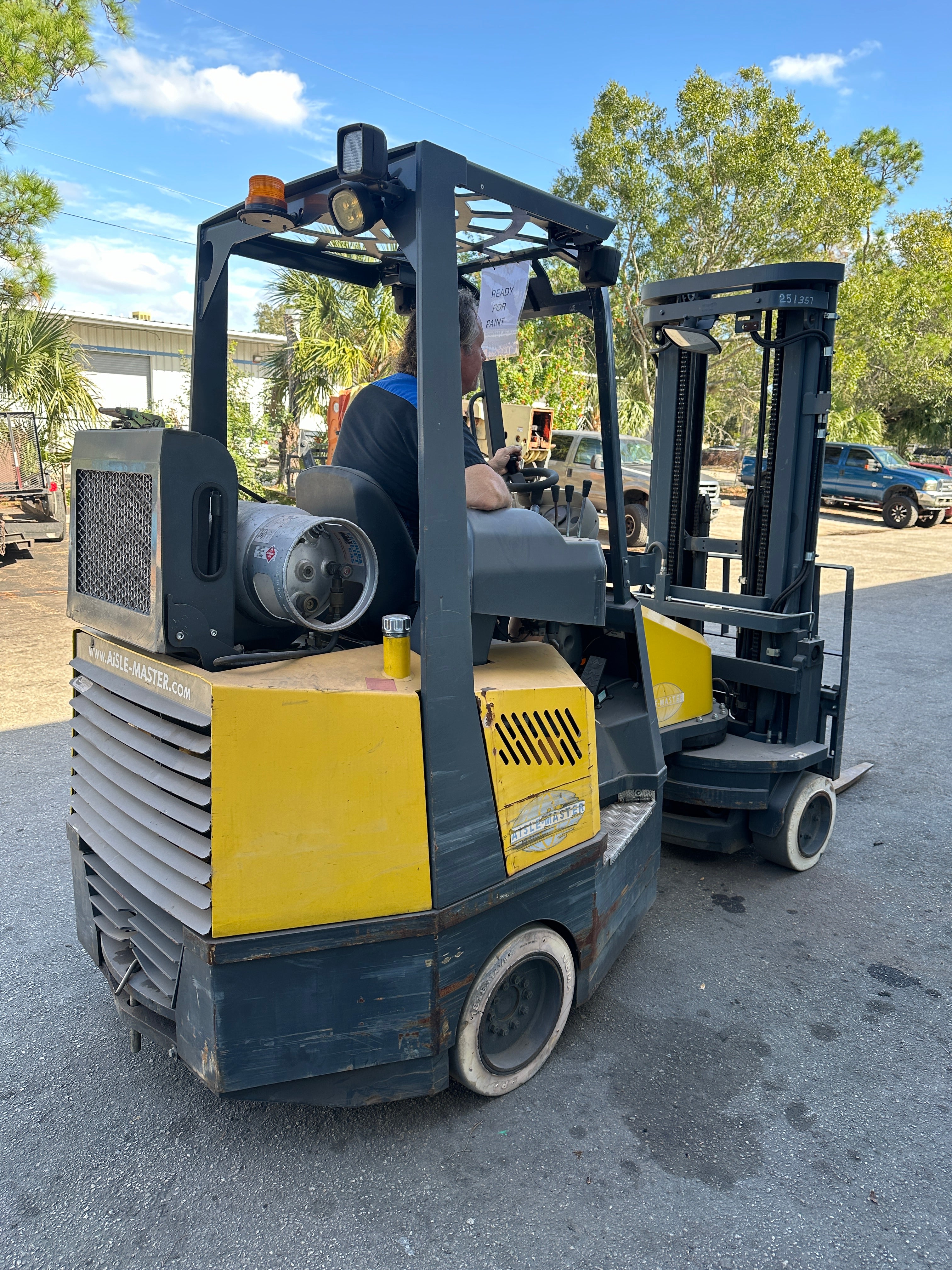 2016 Hyster S50CT Montacargas LPG de 5000 lb con desplazamiento lateral y mástil para camión de 80"H