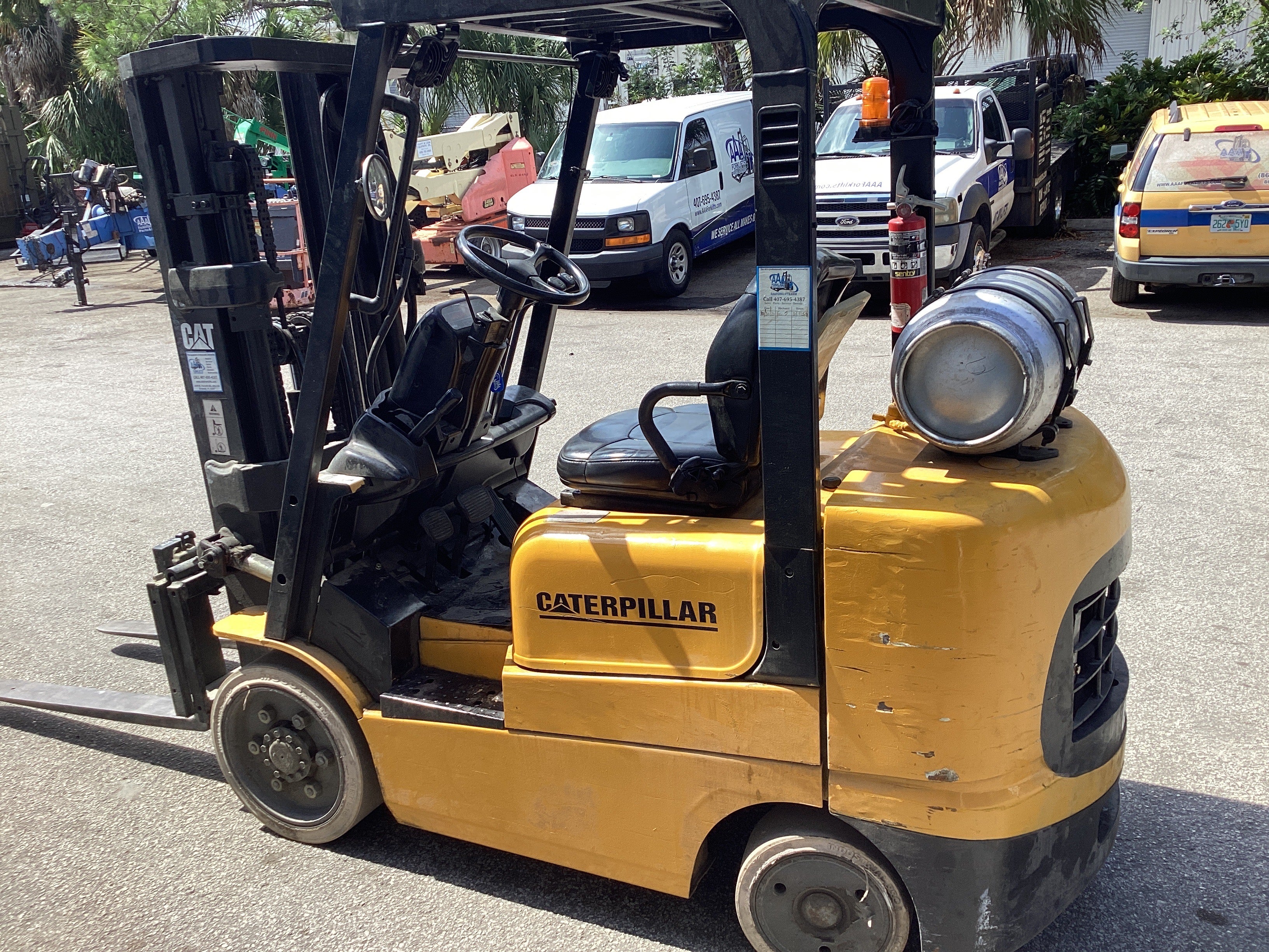 2004 Caterpillar GC25K 5000 LB. LPG Forklift w/ Sideshift 170"H