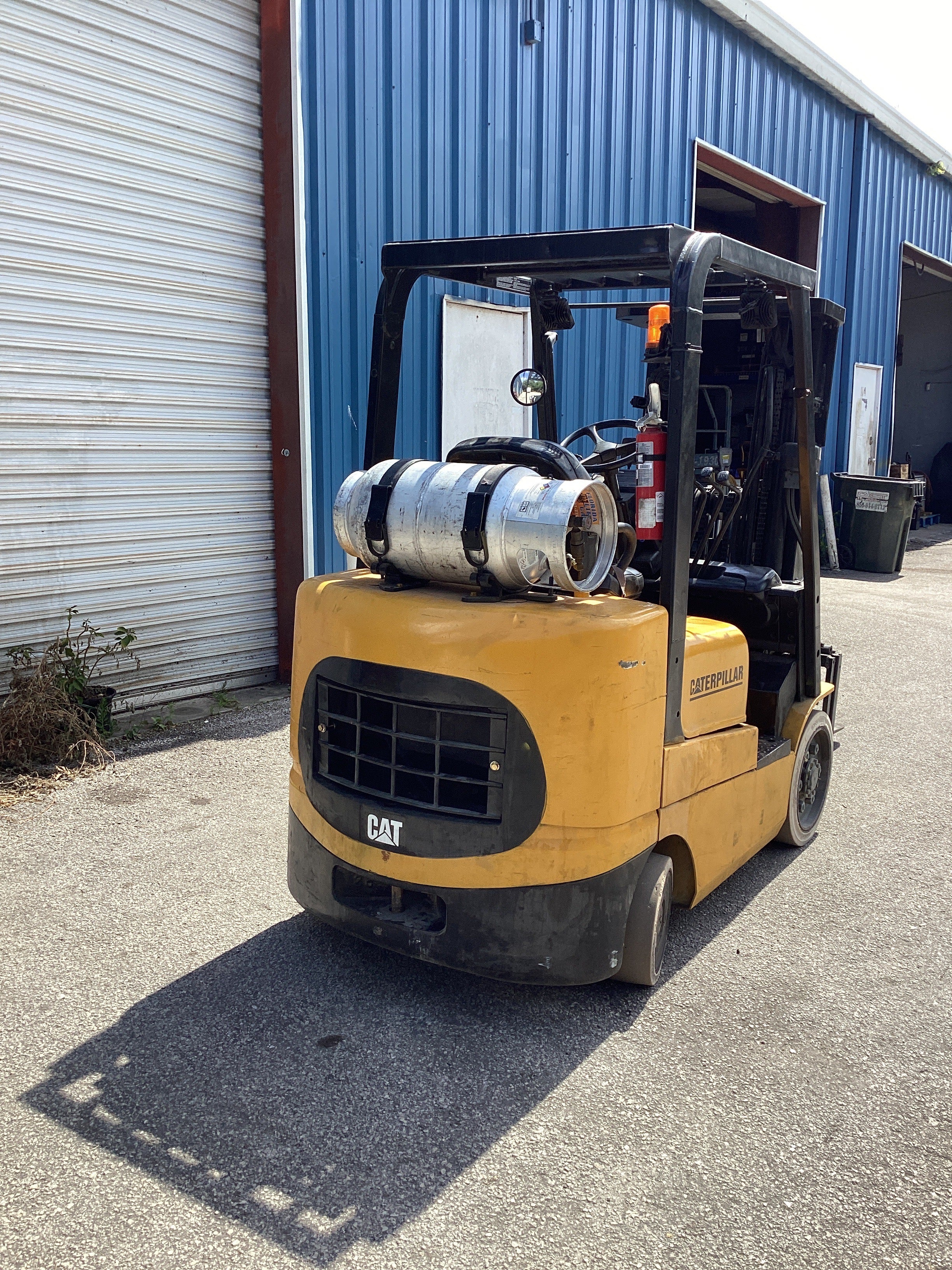 2004 Caterpillar GC25K 5000 LB. LPG Forklift w/ Sideshift 170"H