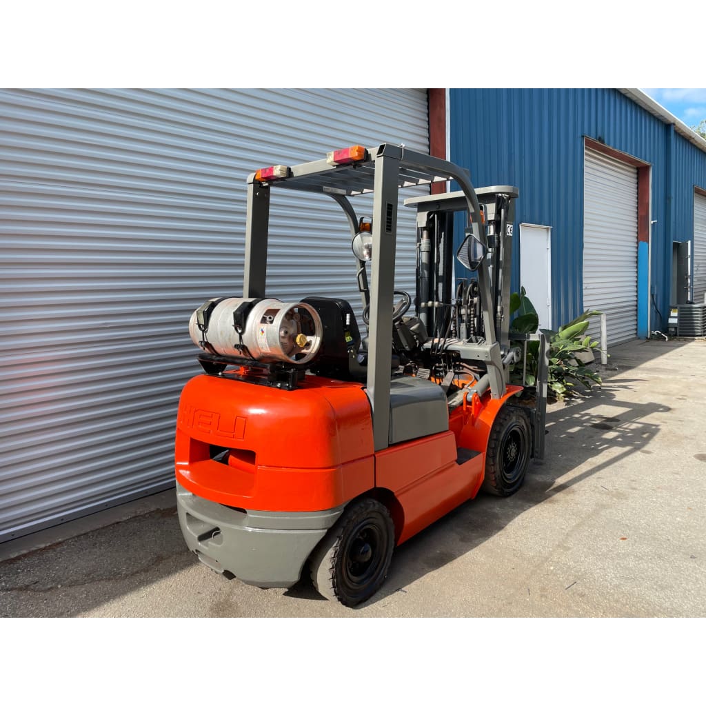 Heli CPYD - TY5 5000 lb. LPG Propane Forklift w/ Sideshift & Solid Pneumatic Tires 185’ - Forklifts