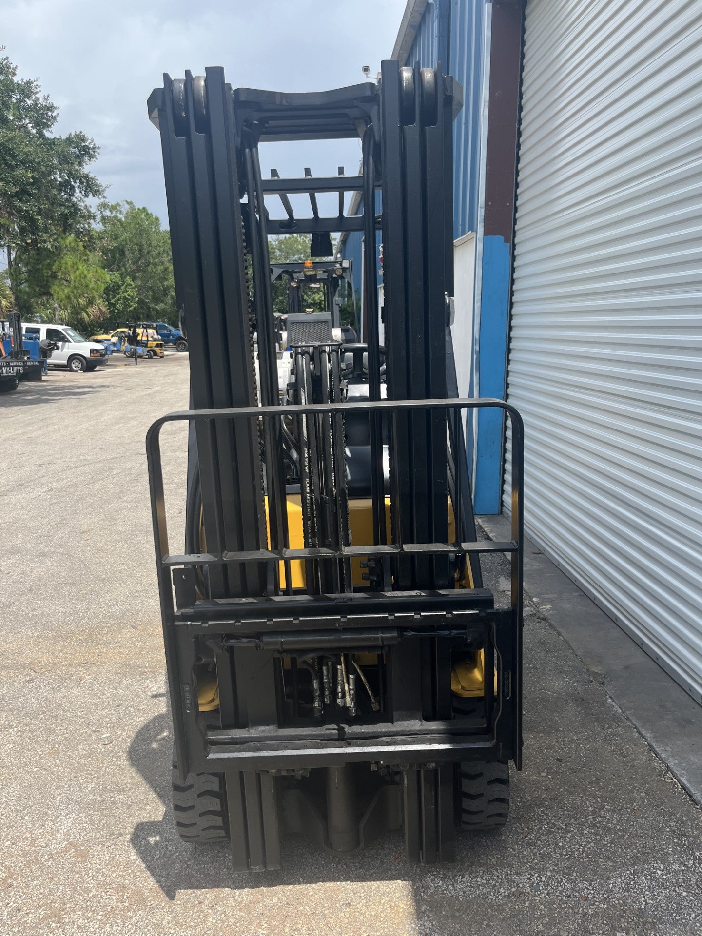 2011 Caterpillar 2C3500 3500 lb. LPG Forklift w/ Sideshift & Fork Positioner 187"H