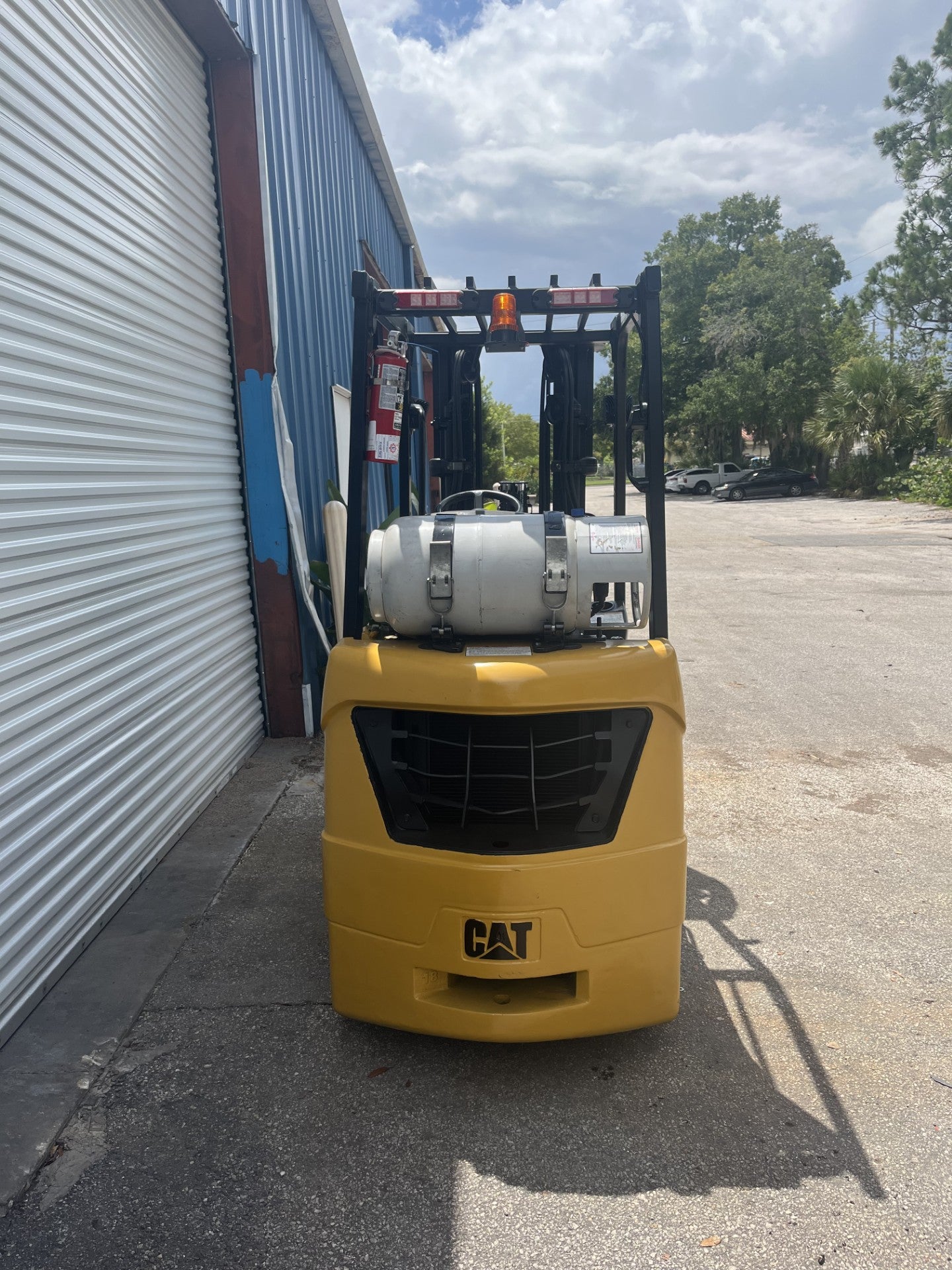 2011 Caterpillar 2C3500 3500 lb. LPG Forklift w/ Sideshift & Fork Positioner 187"H