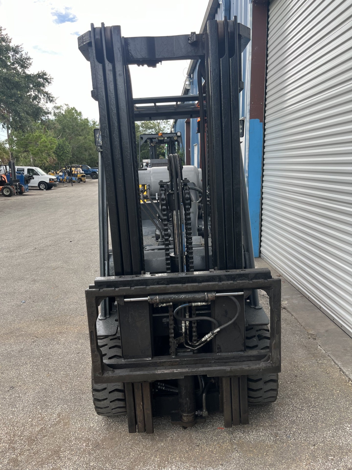 2011 Toyota 8FGCU30 LPG 6000 lb. Forklift w/ Sideshift 187"H