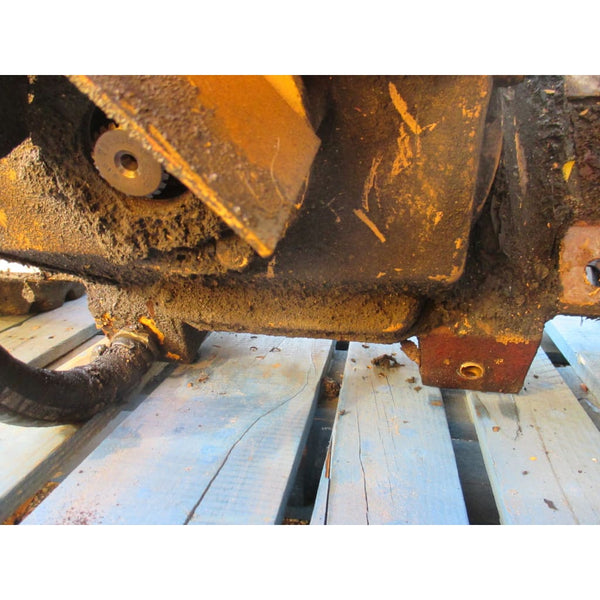 Caterpillar T40D 4000LBS Forklift Front Differential Axle Chunk w/ Wheels Cat - Parts