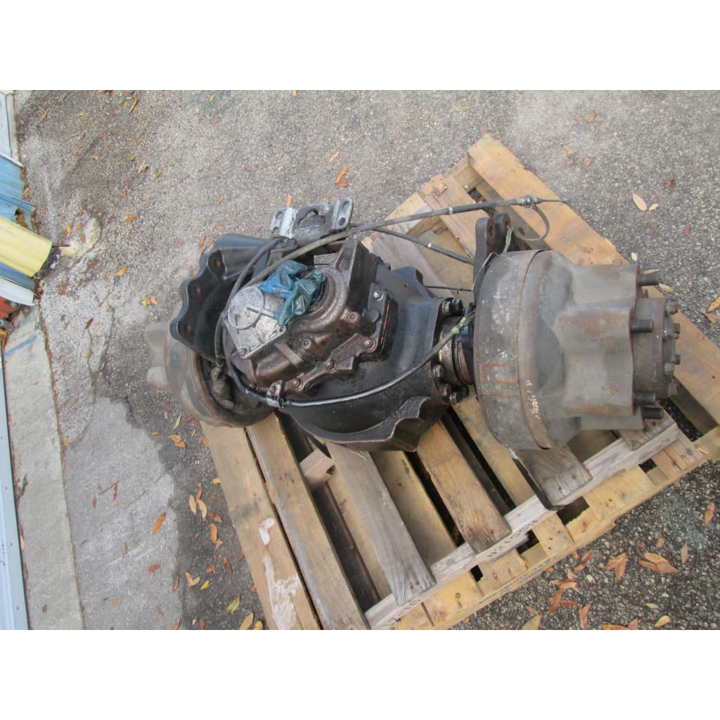 Front Differential Axle w/ Brakes for Toyota 8FDU30 Forklift - Parts