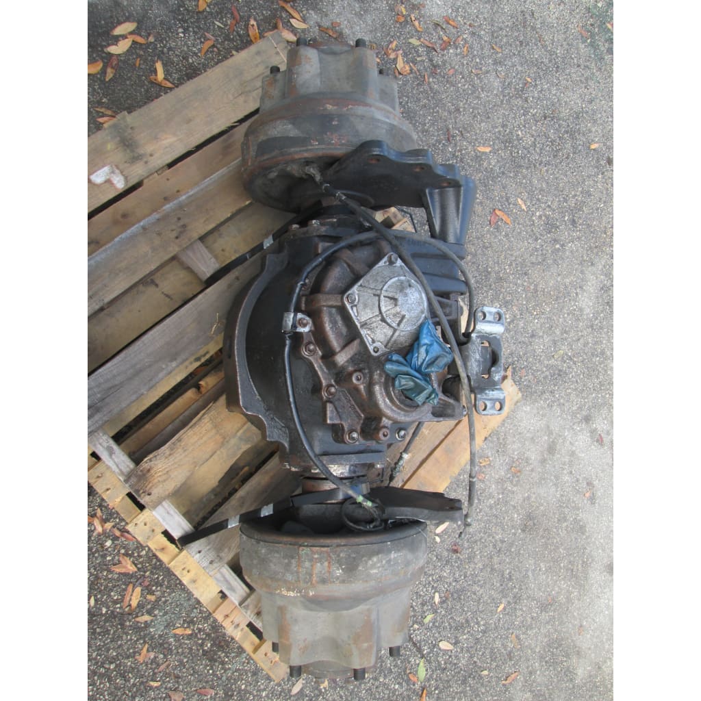 Front Differential Axle w/ Brakes for Toyota 8FDU30 Forklift - Parts