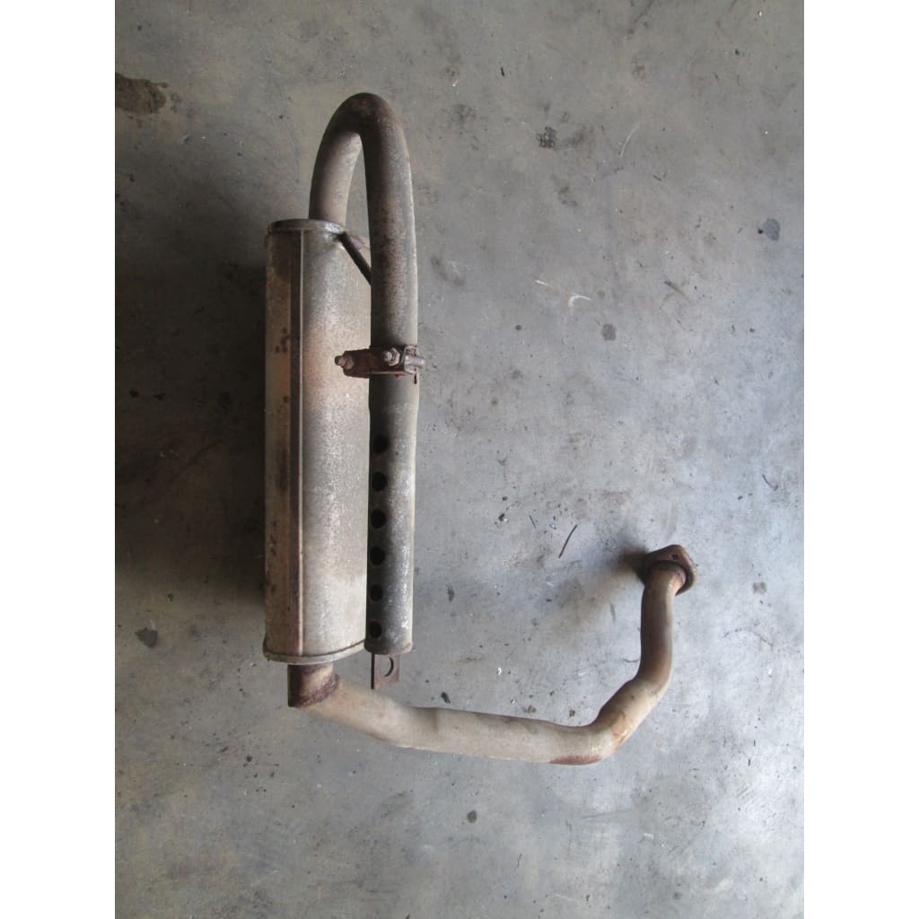 Nissan Gas Muffler - Parts