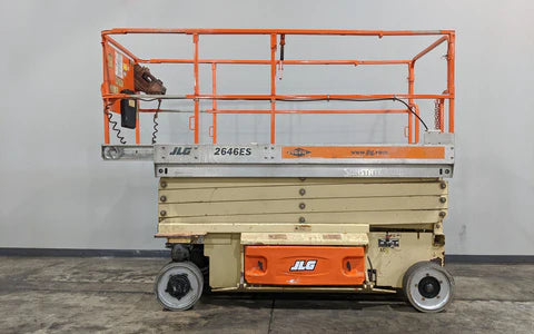 MEC Hite-Master 2548 Elevador de tijera eléctrico de 25' Plataforma de trabajo aéreo para hombre BATERÍAS NUEVAS