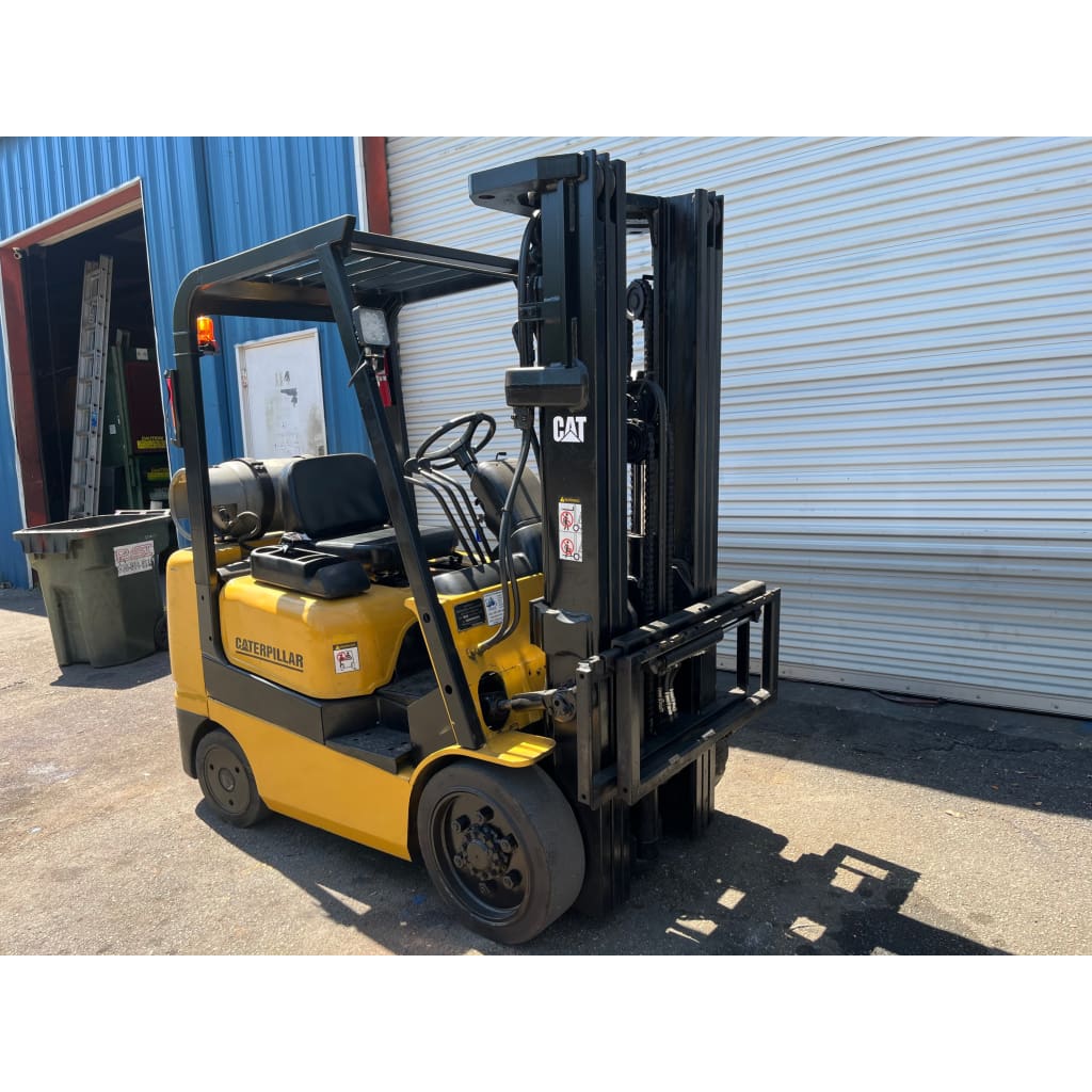 2001 Caterpillar GC25K 5000 lb. LPG Forklift w/ Sideshift 189H - Forklifts