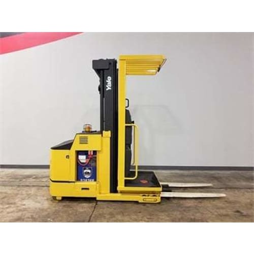 2003 Yale OS030EC 3000lb. Electric Order Picker Forklift NEW BATTERY - Forklifts