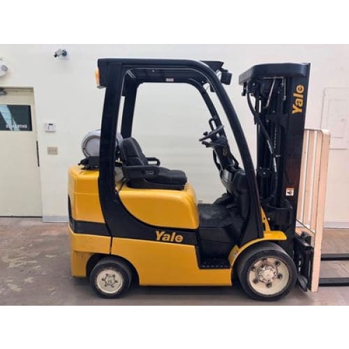 2005 Yale GLC050VX Montacargas LPG de 5000 lb con desplazamiento lateral 189"H