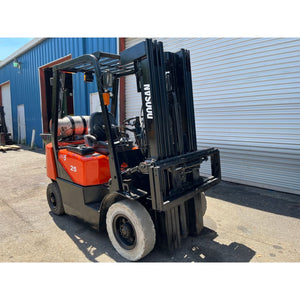 2012 Doosan G25G 5000 lb. LPG Forklift w/ Sideshift & Solid Pneumatic Tires 188H - Forklifts