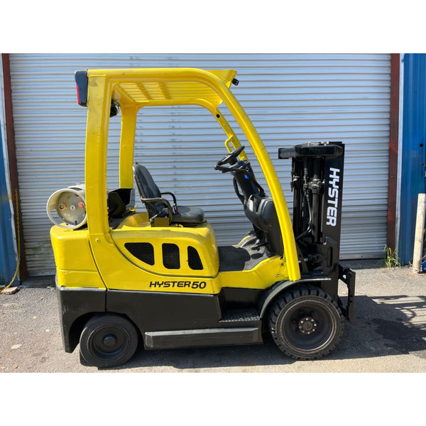 2016 Hyster S50CT 5000 lb. LPG Forklift w/ Sideshift & Truck Mast 80H - Forklifts