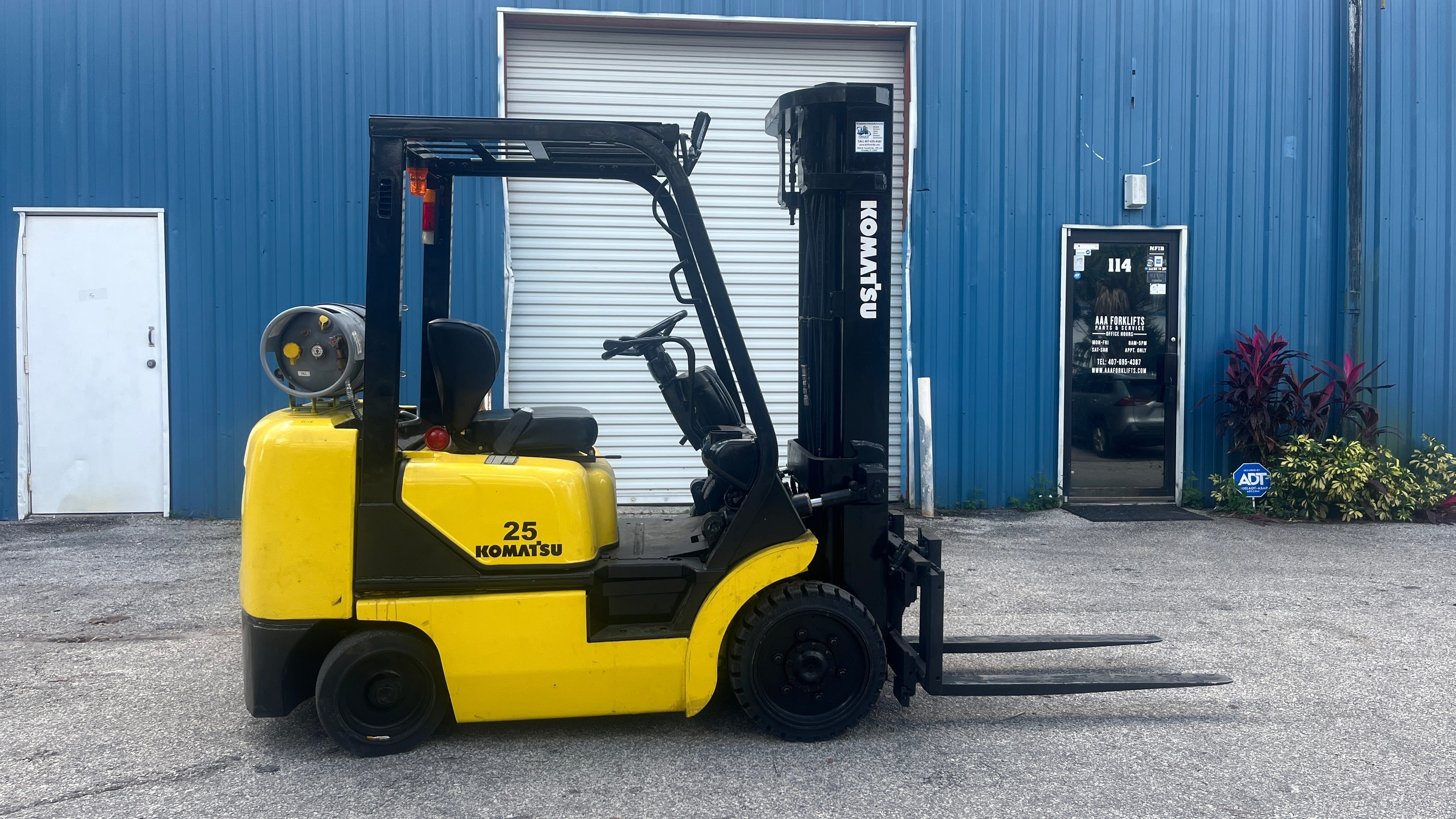 AAA Forklifts - Komatsu FG25ST-12 5000 lb. Forklift w/ Sideshift 188