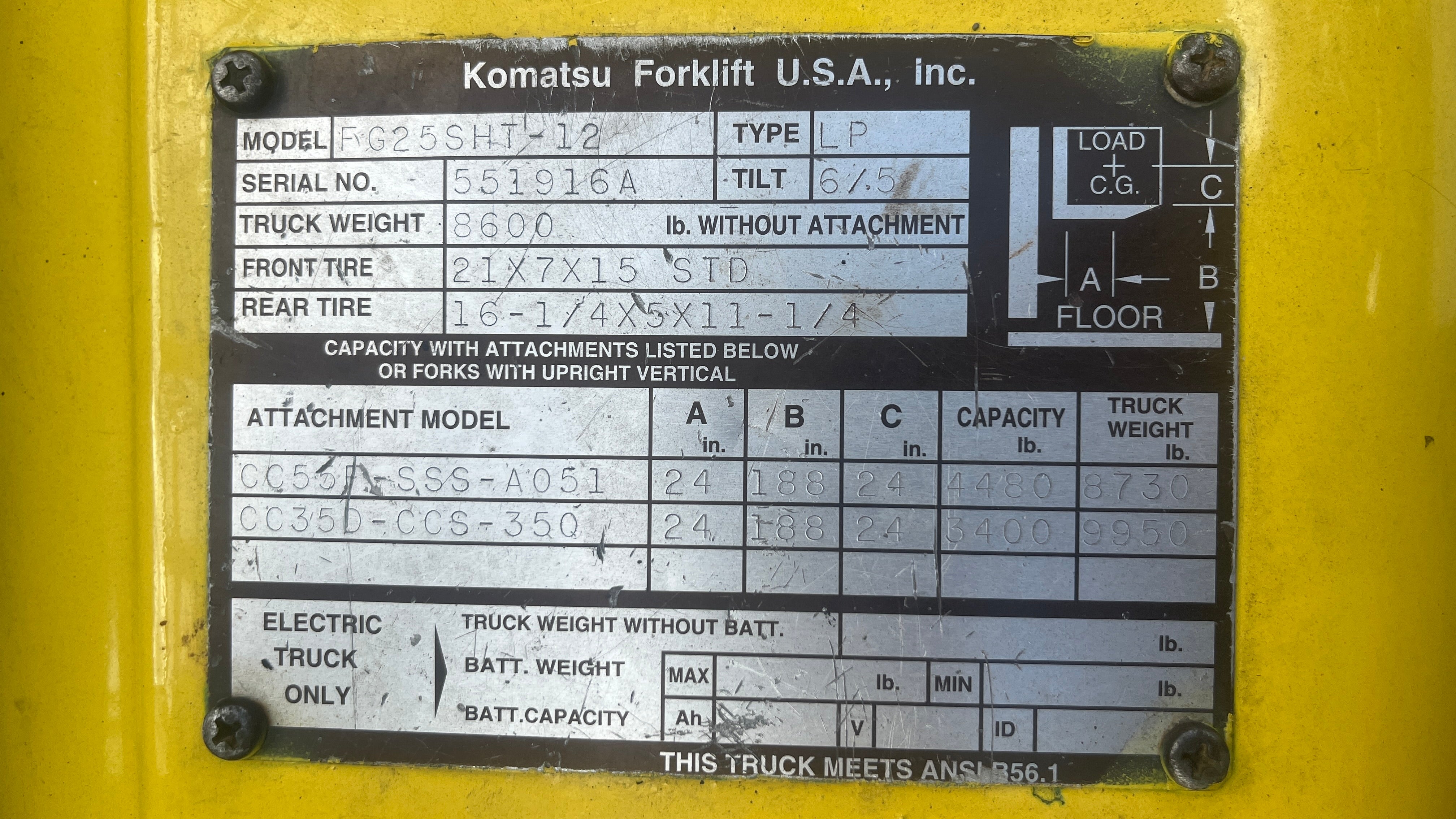 Komatsu FG25ST-12 5000 lb. LPG Forklift w/ Sideshift 188"H