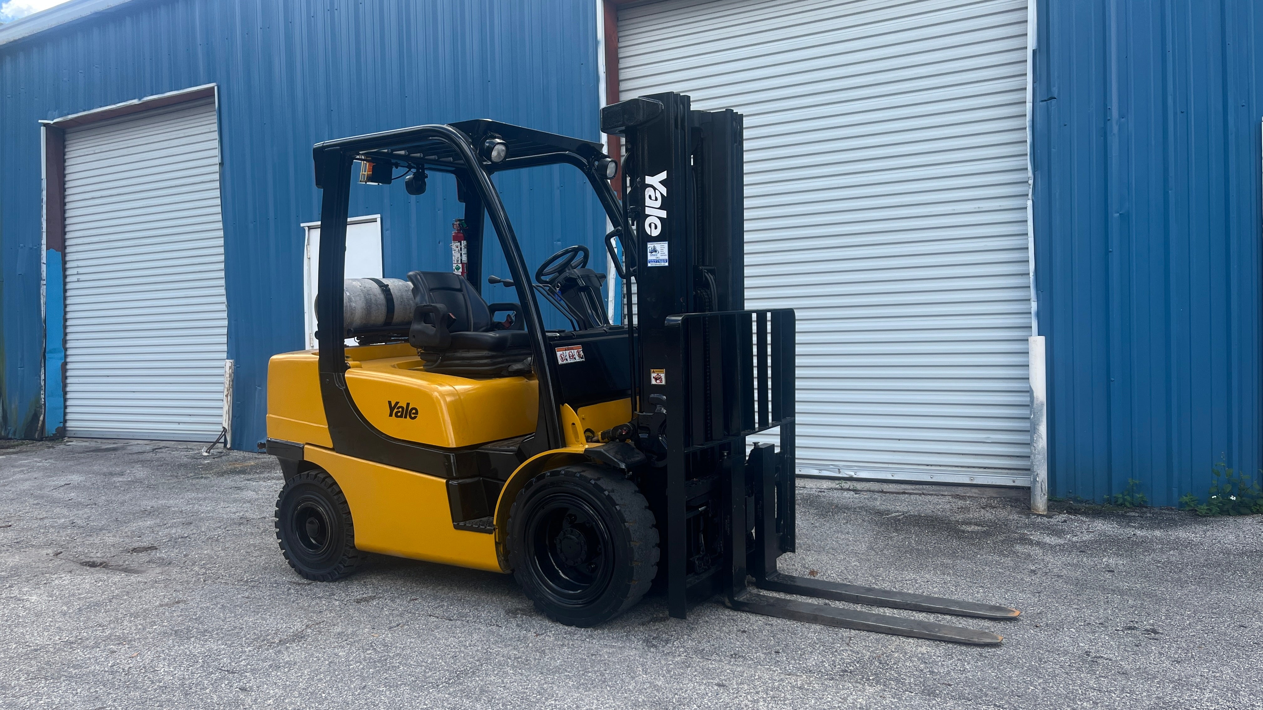 2016 Yale GLP060VX 6000 lb. LPG Forklift w/ Sideshift 189"H