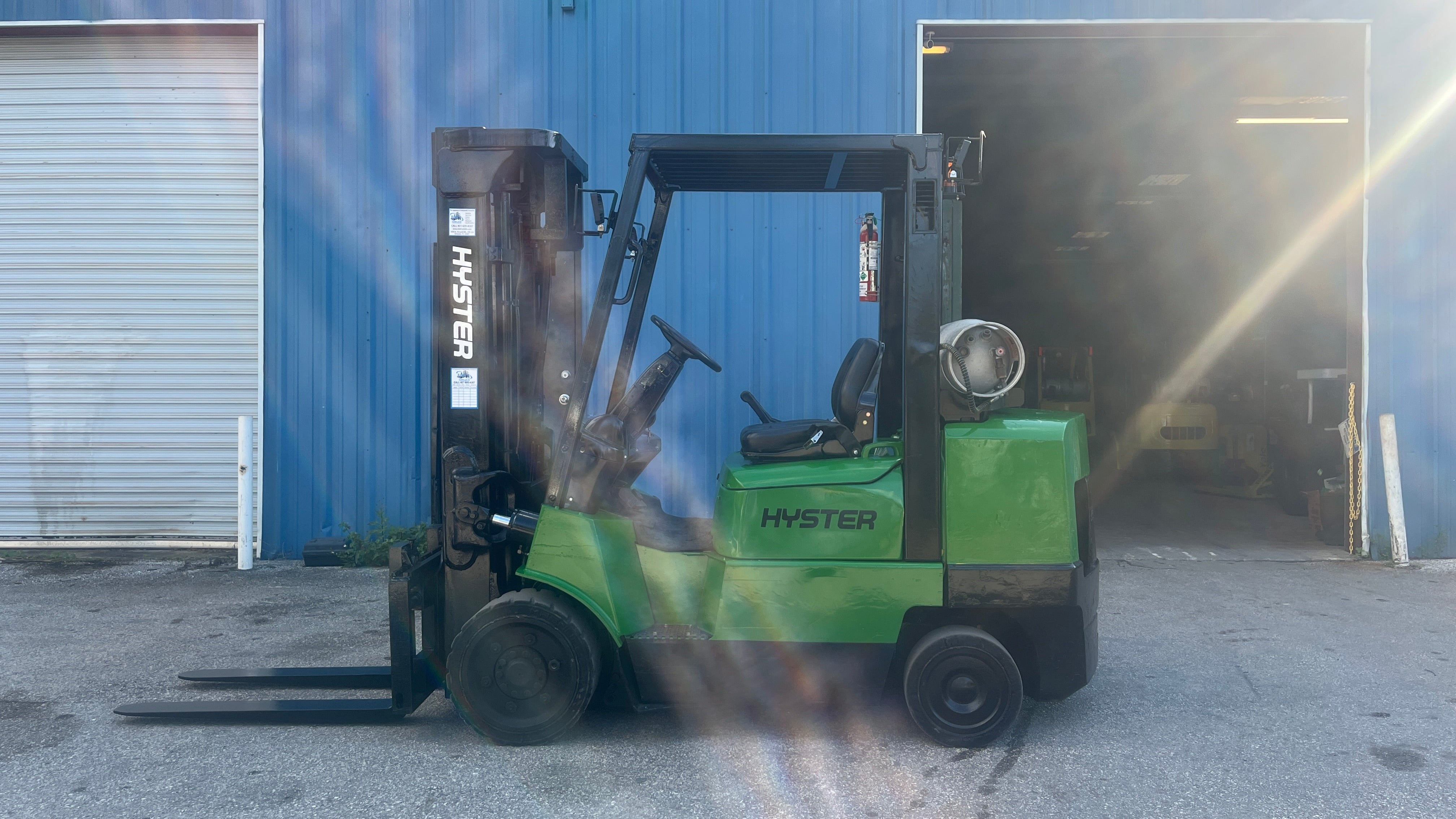 2004 Hyster S80XM 8000lb. LPG Forklift w/ Sideshift 185"H