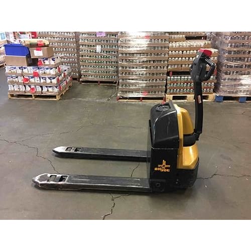 Big Joe D40 4000lb. Electric Walk Behind Pallet Jack NEW BATTERIES - Forklifts