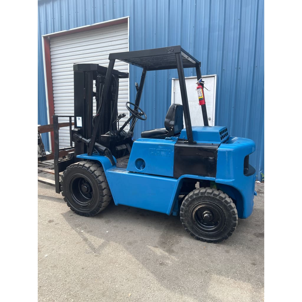 Clark C500-Y60D 6000 lb. Diesel Forklift w/ Sideshift & Solid Pneumatic Tires - Forklifts
