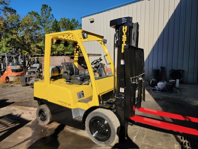 2014 Hyster H60FT 6000 lb. LPG Forklift w/ Sideshift 187"H