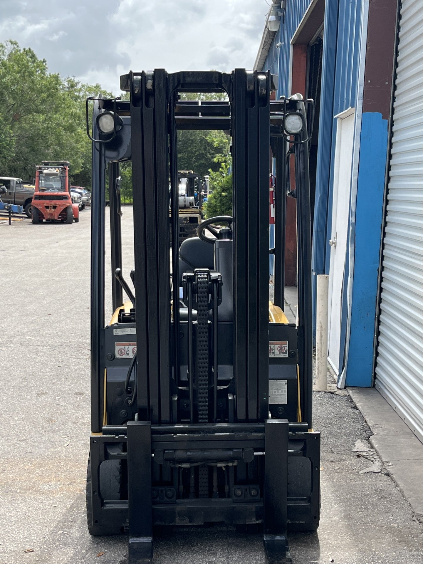 2015 Yale ERP030VT 3000 lbs. 36v Electric Forklift w/ Sideshift 187"H