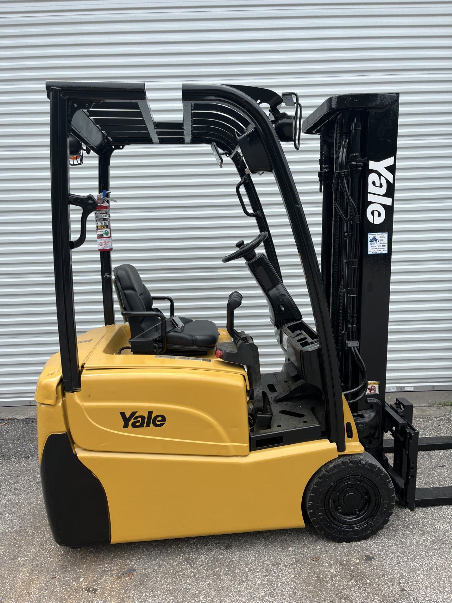 2015 Yale ERP030VT 3000 lbs. 36v Electric Forklift w/ Sideshift 187"H