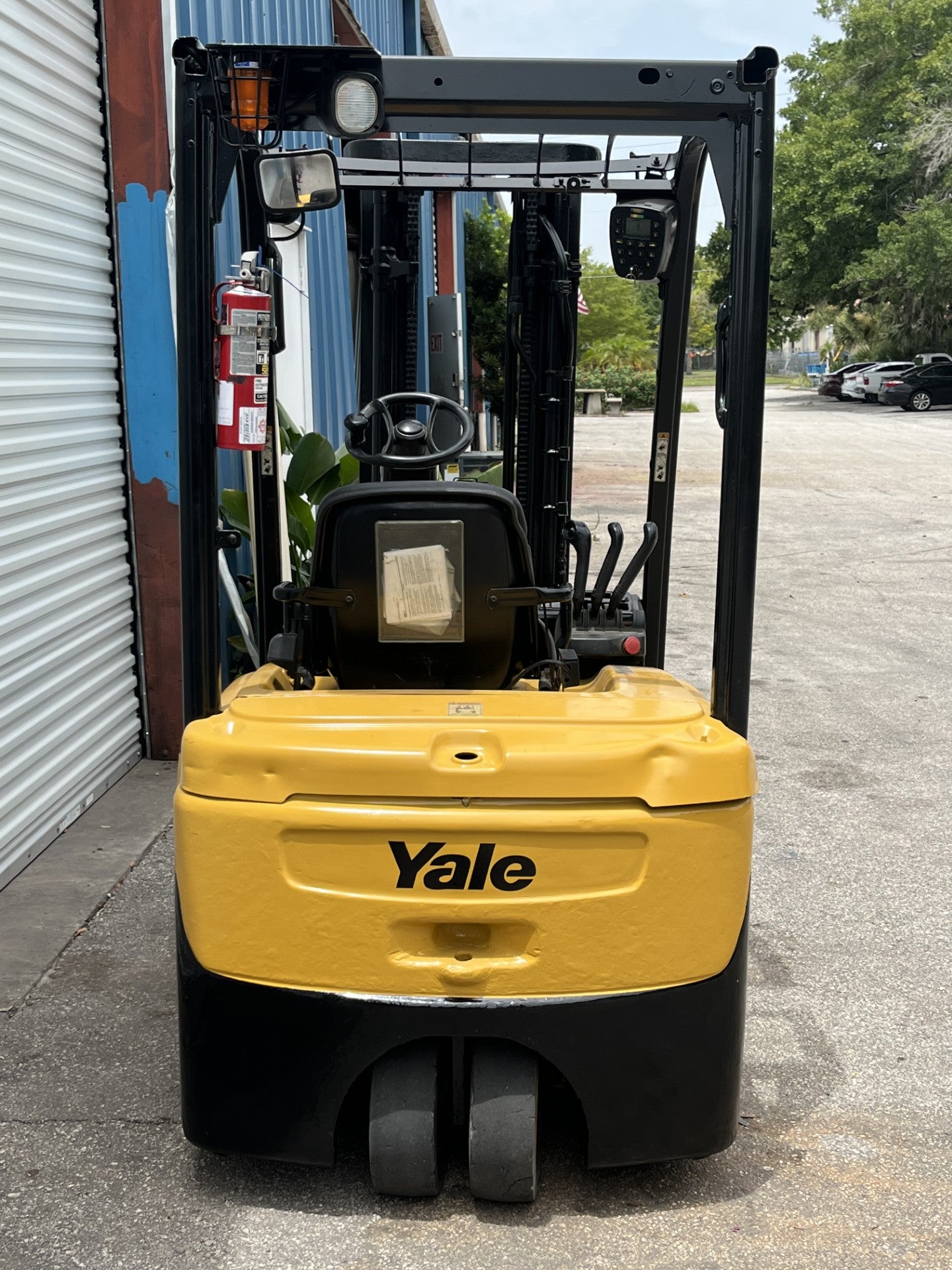 2015 Yale ERP030VT 3000 lbs. 36v Electric Forklift w/ Sideshift 187"H