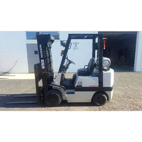 Nissan CPJ02A20PV 4000LBS LPG Propane Forklift 82 Max Height Short Mast - Forklifts