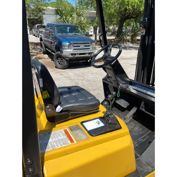 2002 Yale GDP060TG 6000 lb. Diesel Forklift w/ Sideshift & Solid Pneumatic 187H - Forklifts
