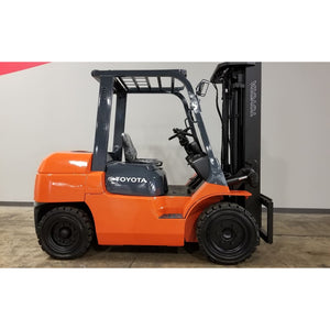 2005 Toyota 7FDU45 9,000 lb. Diesel Forklift w/ Sideshift Dual Wheel 179H - Forklifts