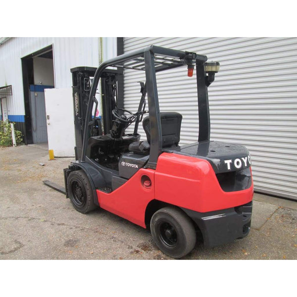 2009 Toyota 8FDU30 6000LBS Diesel Forklift w/ Sideshift 3-Stage 187H REFURB - Forklifts