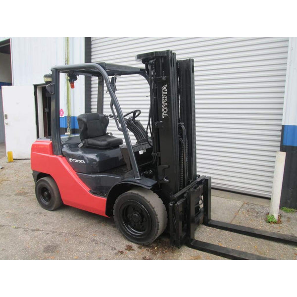2009 Toyota 8FDU30 6000LBS Diesel Forklift w/ Sideshift 3-Stage 187H REFURB - Forklifts