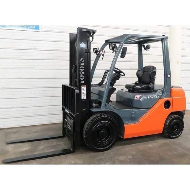 2011 Toyota 8FDU32 6500lbs Diesel Forklift w/ Sideshift 171 Max HT REFURB - Forklifts