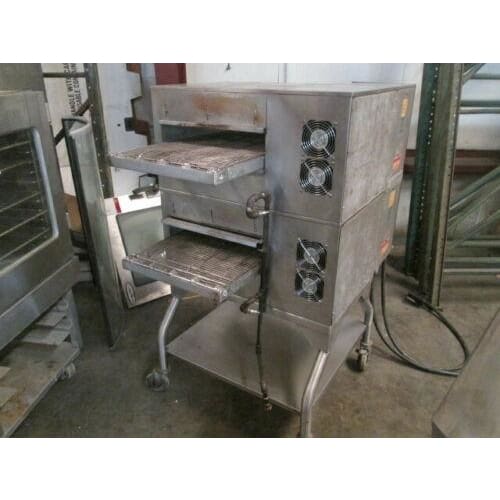 Blodgett Double Stack 18 Electric Conveyor Pizza Oven 240V 1ph - Other