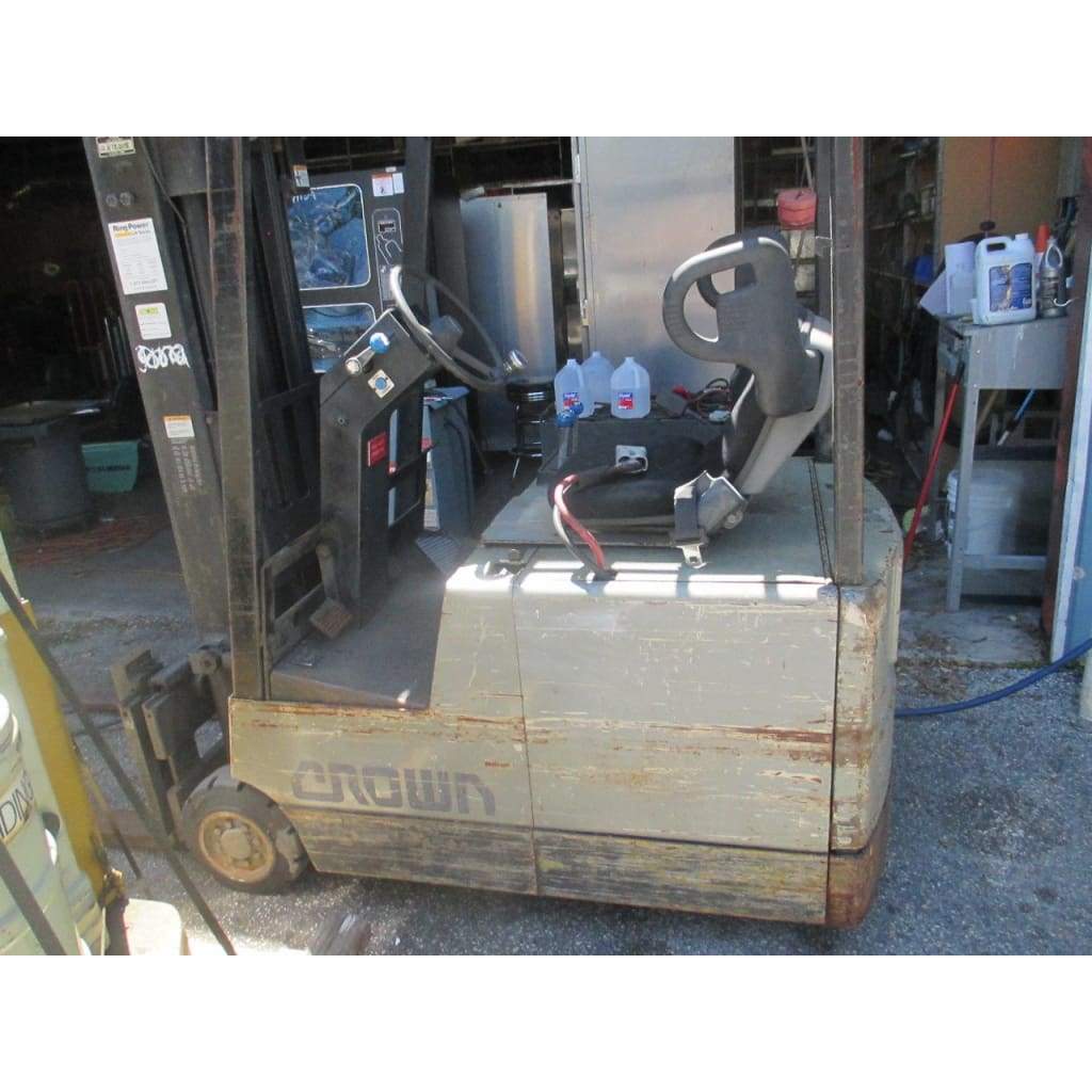 Crown 35SCTTS 36V Electric Sit-Down Forklift w/ Side Shift 3-Wheel 3500LBS 172H - Forklifts