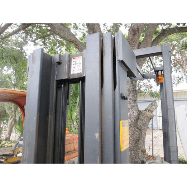 Crown RC3020-30 Electric Stand-Up Narrow Aisle Forklift Lift Truck 3000LBS 36V - Forklifts