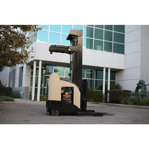 Crown RR5220-45 4,500 lb. Electric Forklift w/ Sideshift 36v NEW BATTERY - Forklifts