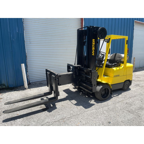 Hyster S65XM 6500 lb. LPG Forklift w/ Sideshift Turret 170.5H Triple Mast - Forklifts