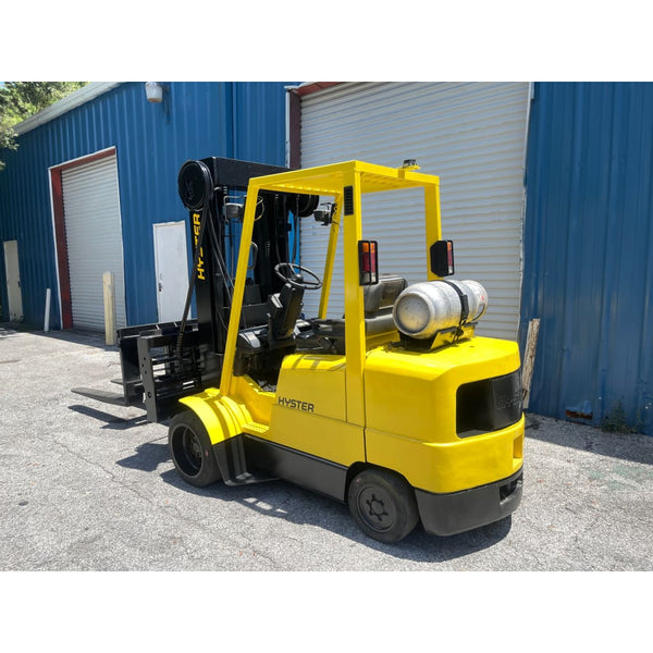 Hyster S65XM 6500 lb. LPG Forklift w/ Sideshift Turret 170.5H Triple Mast - Forklifts
