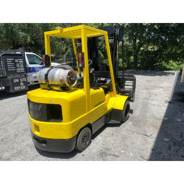 Hyster S65XM 6500 lb. LPG Forklift w/ Sideshift Turret 170.5H Triple Mast - Forklifts