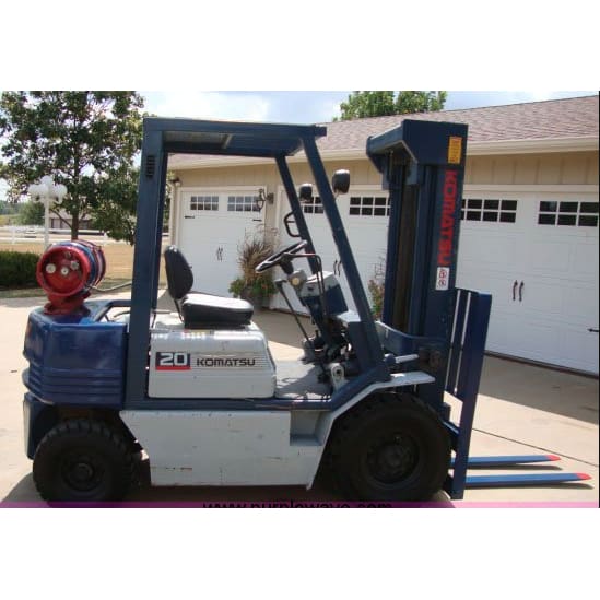 Komatsu FG20C-11 4000 lb. LPG Forklift w/ Solid Pneumatic Tires 188H - Forklifts