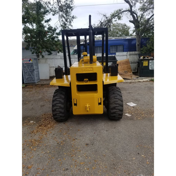 Lion Liftall FWD-60 6000LBS Diesel Forklift w/ Pneumatic Tires - Forklifts