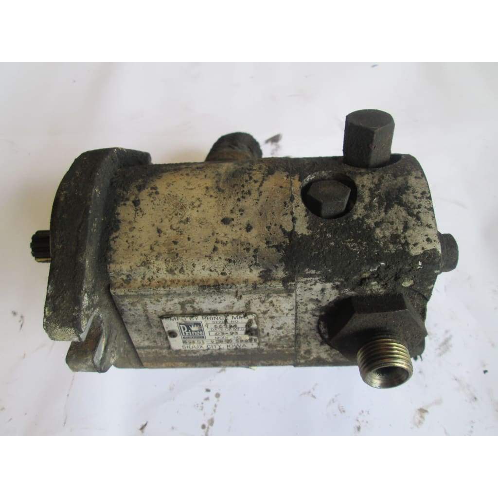 Nissan Gas Hydraulic Pump - Parts