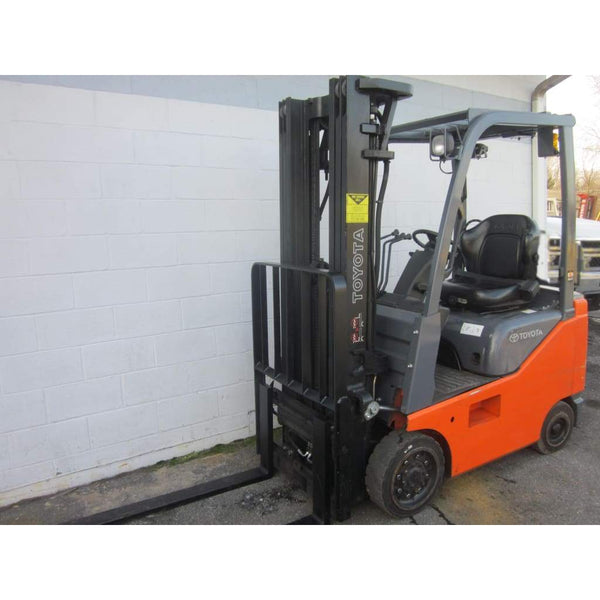 2010 Toyota 8FGU15 Gas 3000LBS Forklift 119H Cushion Tires w/ Side Shift - Forklifts